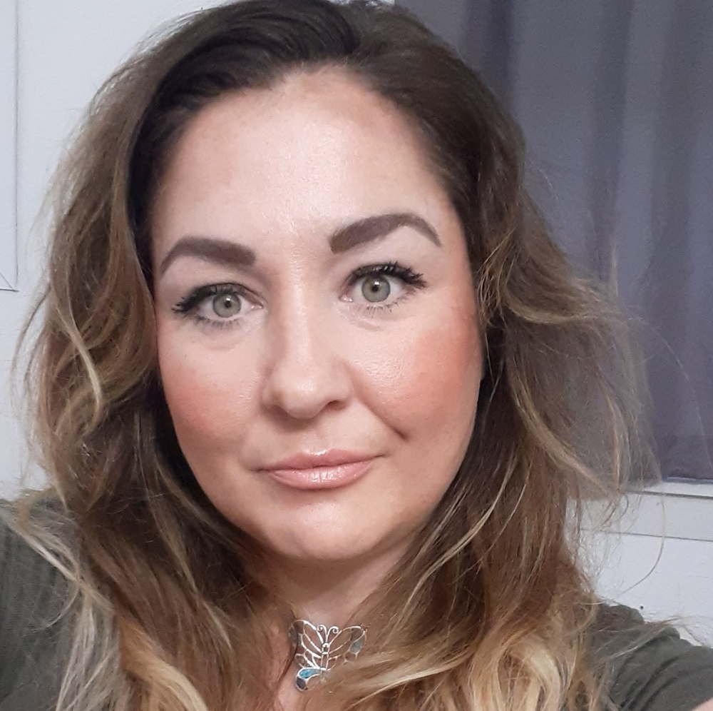 Meet your Posher, Gina